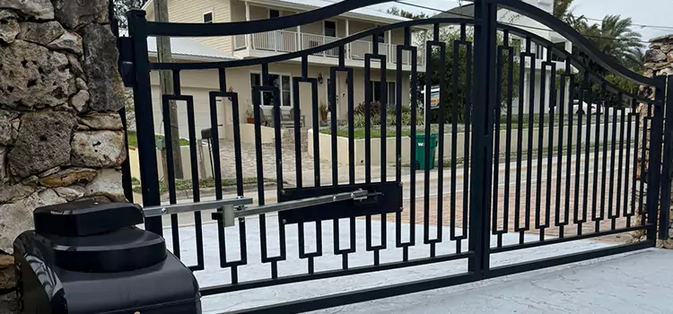 Swing Gate Opener with Keypad Temple